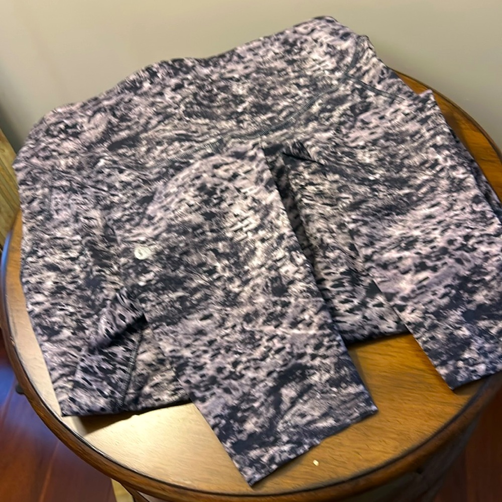 Lululemon size 12 camouflage black leggings